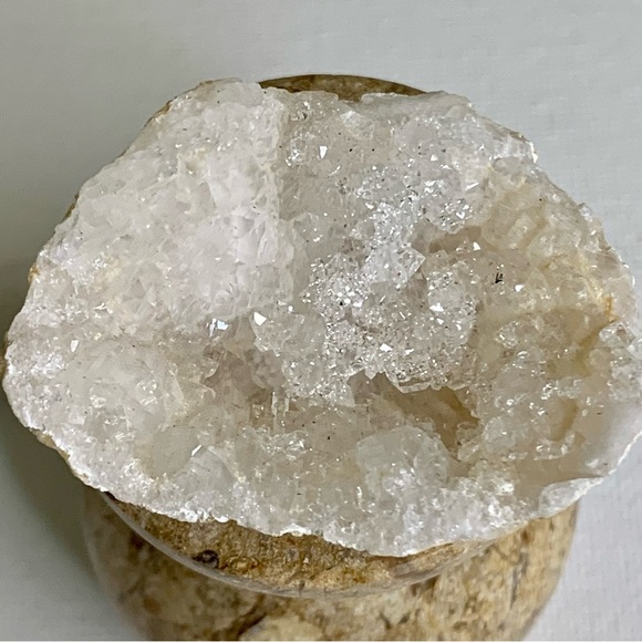 Clear Crystal Cluster Quartz Geode Specimen Sparkling Chakra Healing Crystals 2" - Picture 1 of 8